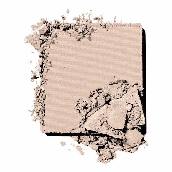 L'Oreal Eyeshadow- 201 Little Beige Dress - Picture 3 of 4